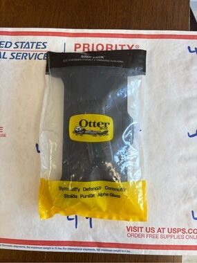 iPhone XS Max Otterbox Defender Case new